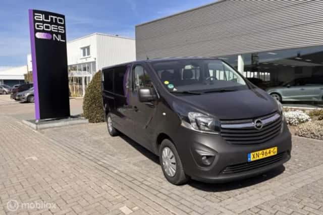 Opel Vivaro (2019) thumbnail 1