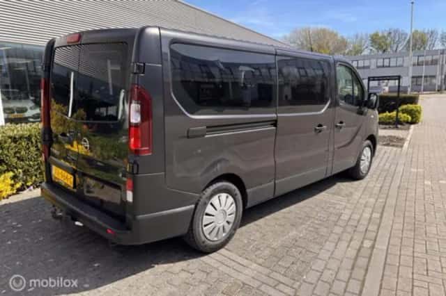 Opel Vivaro (2019) thumbnail 4