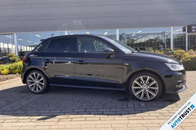 Audi A1 (2023) thumbnail 3