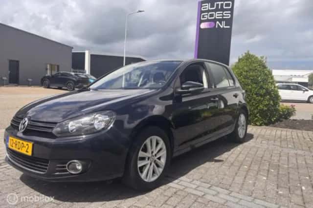 Volkswagen Golf (2011) thumbnail 6