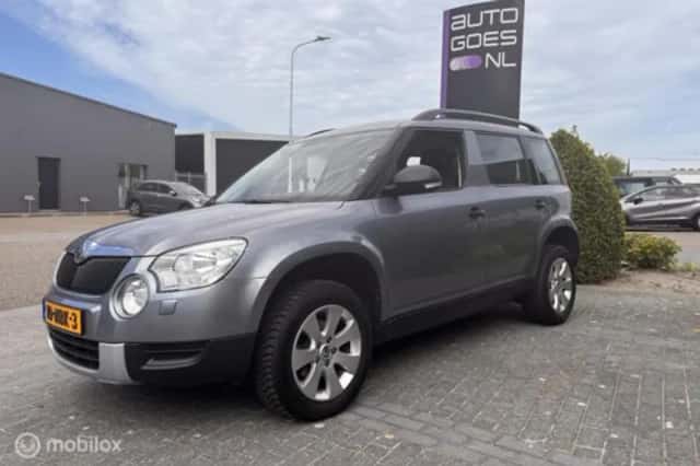 Škoda Yeti (2010) thumbnail 6