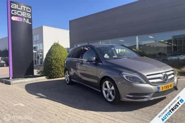 Mercedes-Benz B-Klasse (2014) thumbnail 1