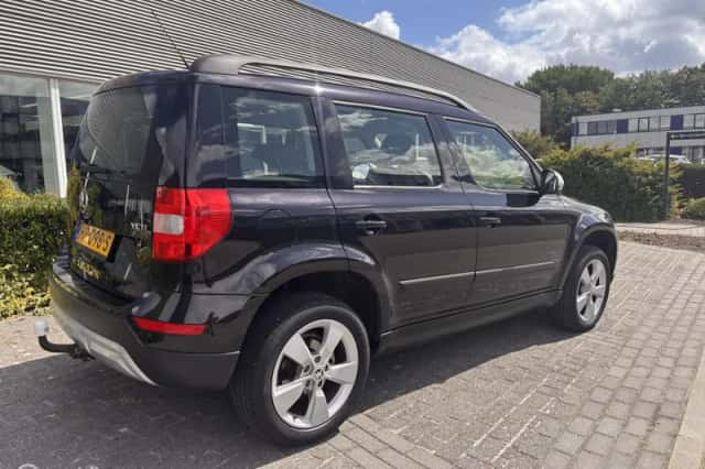 Škoda Yeti (2014) thumbnail 3