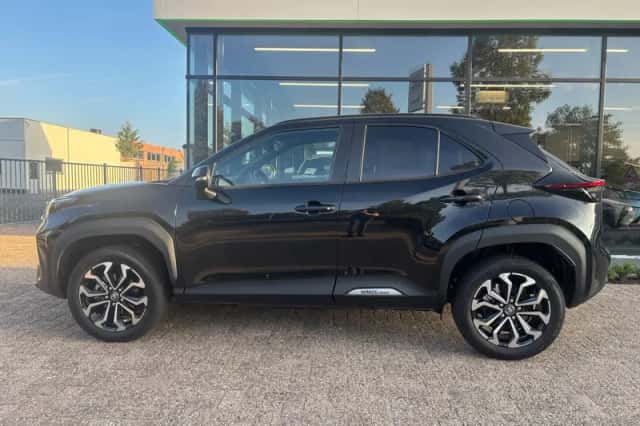 Toyota Yaris Cross (2026) thumbnail 3