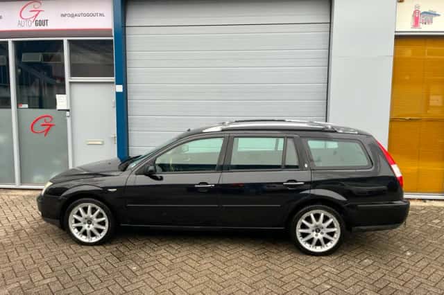 Ford Mondeo (2004) thumbnail 2