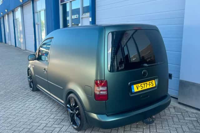 Volkswagen Caddy (2017) thumbnail 3