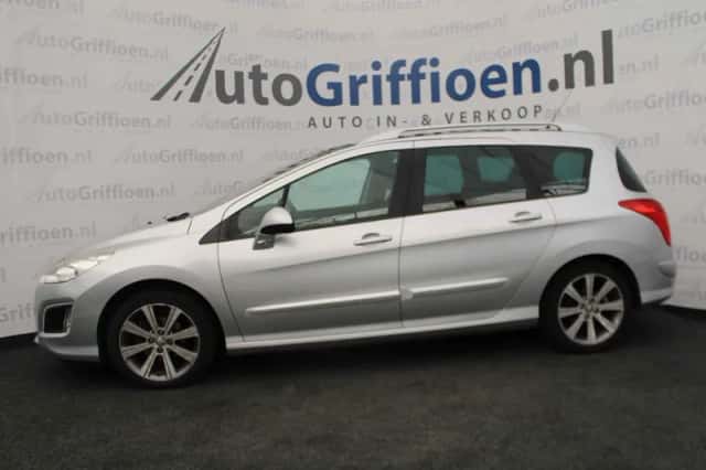 Peugeot 308 (2013) thumbnail 2
