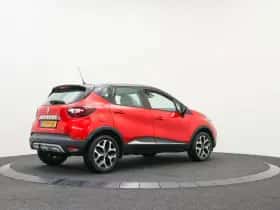 Renault Captur (2017) thumbnail 2