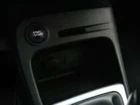Renault Captur (2017) thumbnail 37