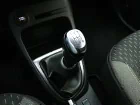 Renault Captur (2017) thumbnail 38
