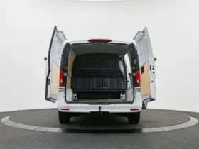 Mercedes-Benz Vito (2024) thumbnail 49