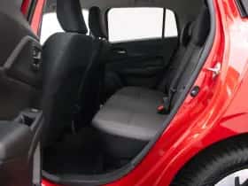 Suzuki Swift (2025) thumbnail 16