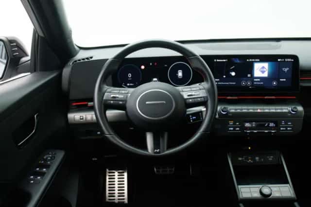 Hyundai Kona (2024) thumbnail 3
