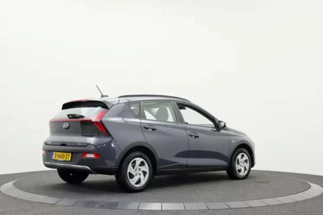 Hyundai Bayon (2024) thumbnail 2