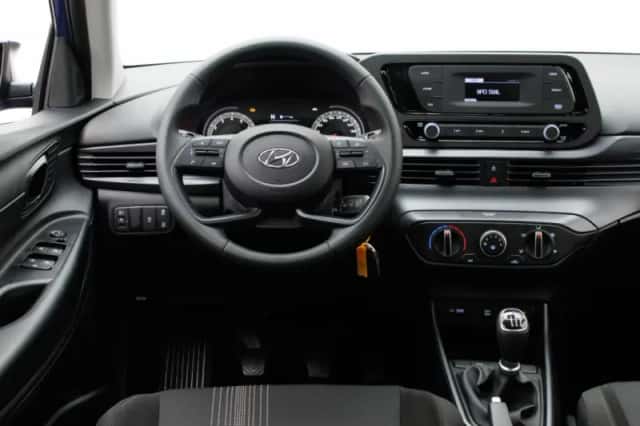 Hyundai Bayon (2024) thumbnail 3