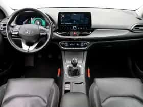 Hyundai i30 (2022) thumbnail 3