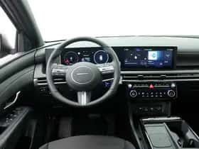 Hyundai Tucson thumbnail 3