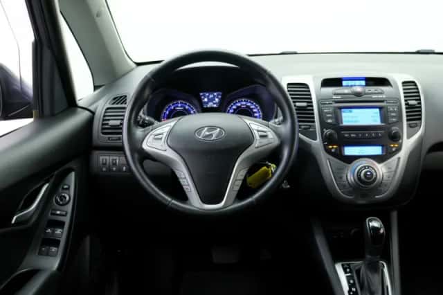 Hyundai ix20 (2015) thumbnail 3