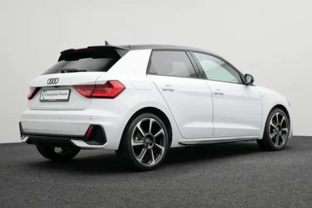 Audi A1 (2025) thumbnail 2