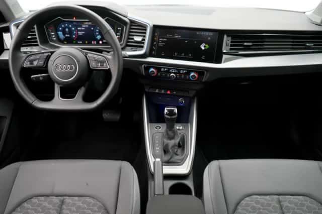 Audi A1 (2025) thumbnail 3