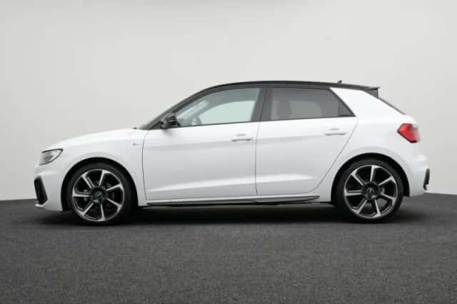 Audi A1 (2025) thumbnail 6