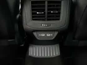 Volkswagen T-Roc (2025) thumbnail 49