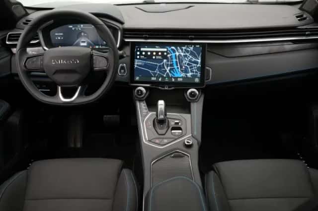 Lynk & Co 01 (2024) thumbnail 3