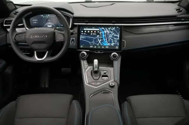Lynk & Co 01 (2024) thumbnail 3
