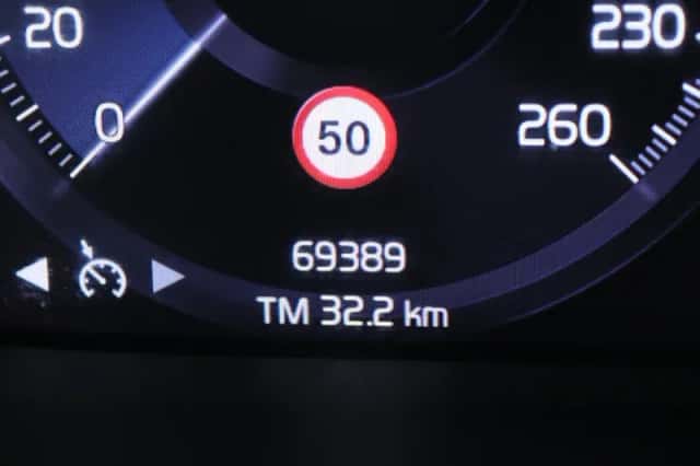 Volvo XC40 (2020) thumbnail 4