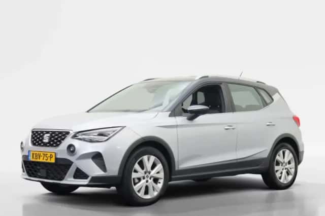 SEAT Arona (2024) thumbnail 1
