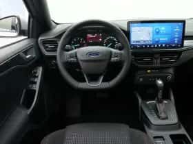 Ford Focus (2024) thumbnail 3