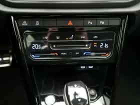 Volkswagen T-Roc (2025) thumbnail 34