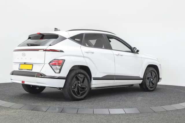 Hyundai Kona (2026) thumbnail 2