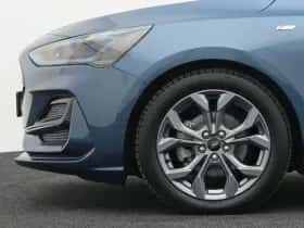 Ford Focus (2023) thumbnail 7