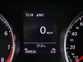 Volkswagen Golf (2018) thumbnail 4