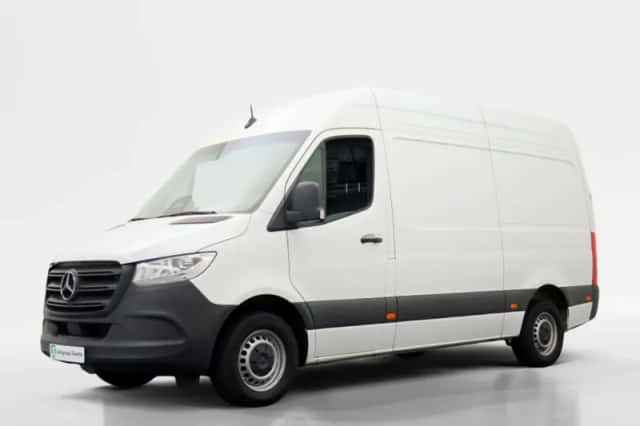 Mercedes-Benz Sprinter (2024) thumbnail 1