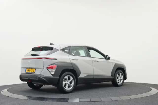 Hyundai Kona (2025) thumbnail 2