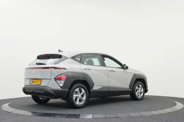 Hyundai Kona (2025) thumbnail 2