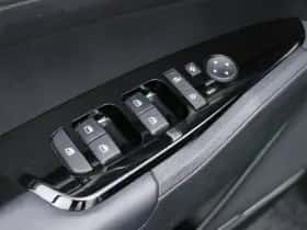 Kia Sportage (2023) thumbnail 23