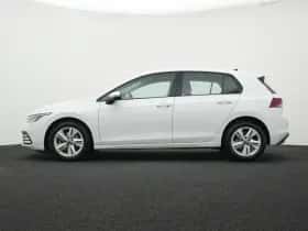 Volkswagen Golf (2022) thumbnail 6