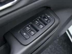 Volvo V60 (2021) thumbnail 23