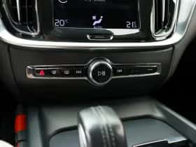Volvo V60 (2021) thumbnail 38