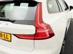 Volvo V60 (2021) thumbnail 42