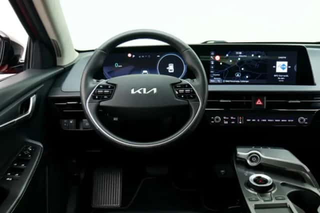 Kia EV6 (2022) thumbnail 3
