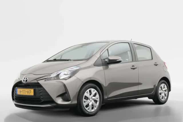 Toyota Yaris (2020) thumbnail 1