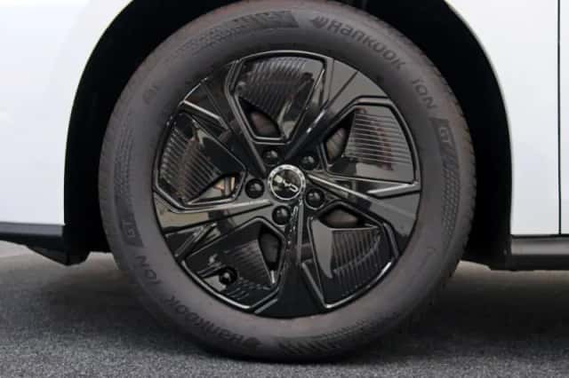 BYD Seal (2025) thumbnail 6