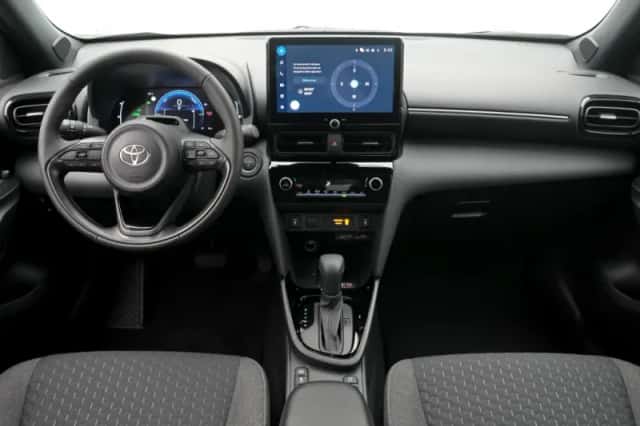 Toyota Yaris Cross (2026) thumbnail 3