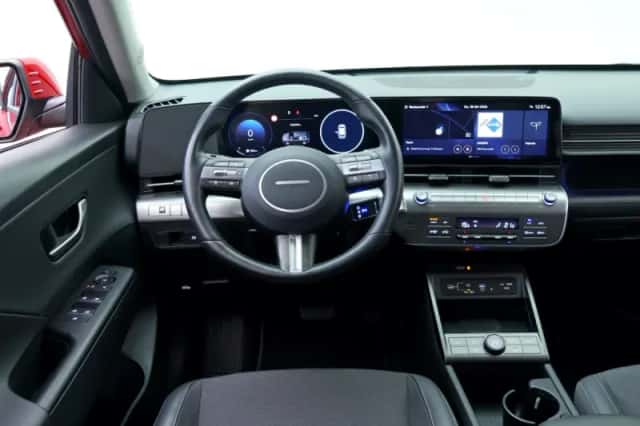 Hyundai Kona (2025) thumbnail 3