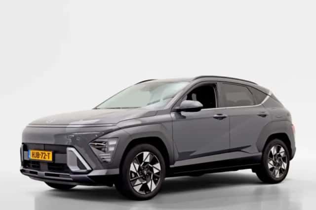 Hyundai Kona (2025) thumbnail 1