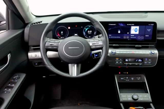 Hyundai Kona (2025) thumbnail 3